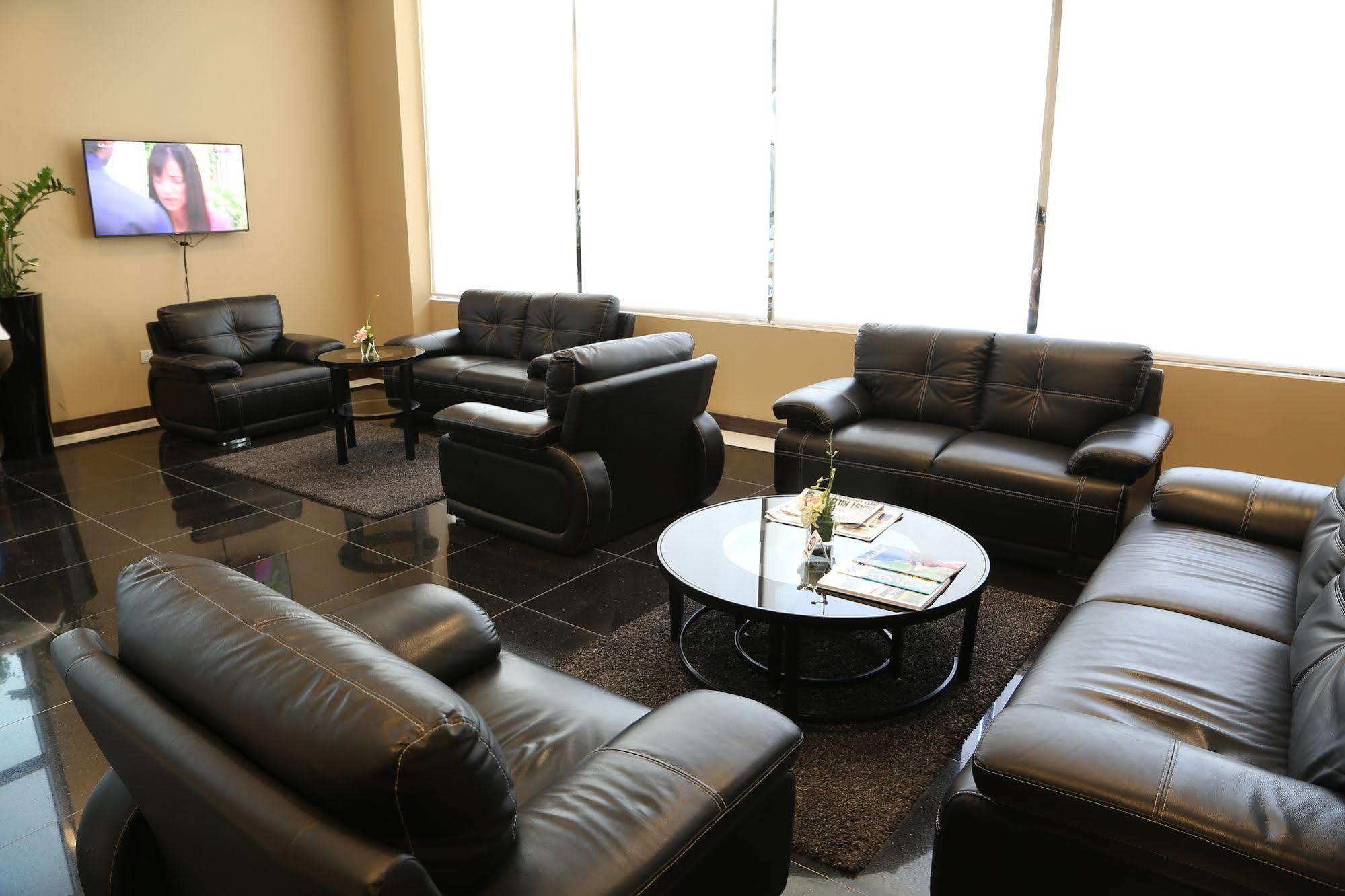 Belle Tower Luxury Apartments Manama Exteriör bild