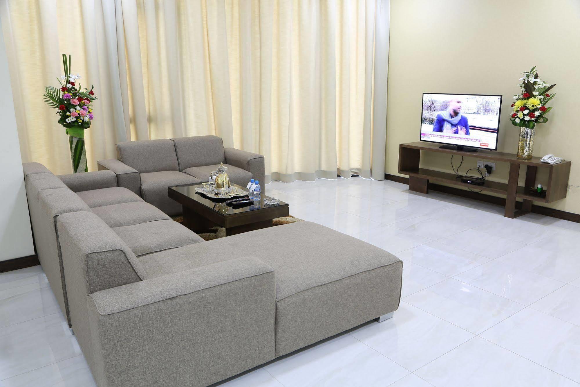 Belle Tower Luxury Apartments Manama Exteriör bild